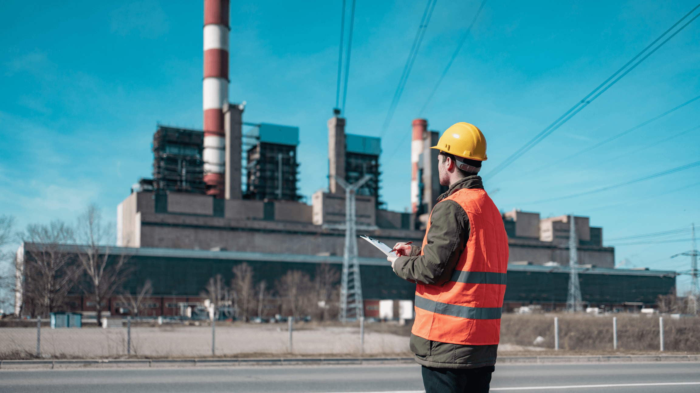 Achtergrondafbeelding van een modern, professioneel elektrisch installatieproject dat de veiligheid, betrouwbaarheid en vakmanschap van ACC Elektrotechniek weerspiegelt, uw partner in elektrotechniek sinds 20 jaar.